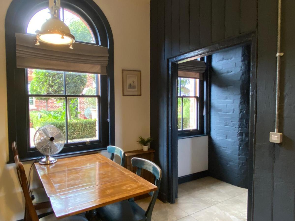 Betsey Trotwood. Historic Stylish 2-Bed Cottage. Blundeston Luaran gambar